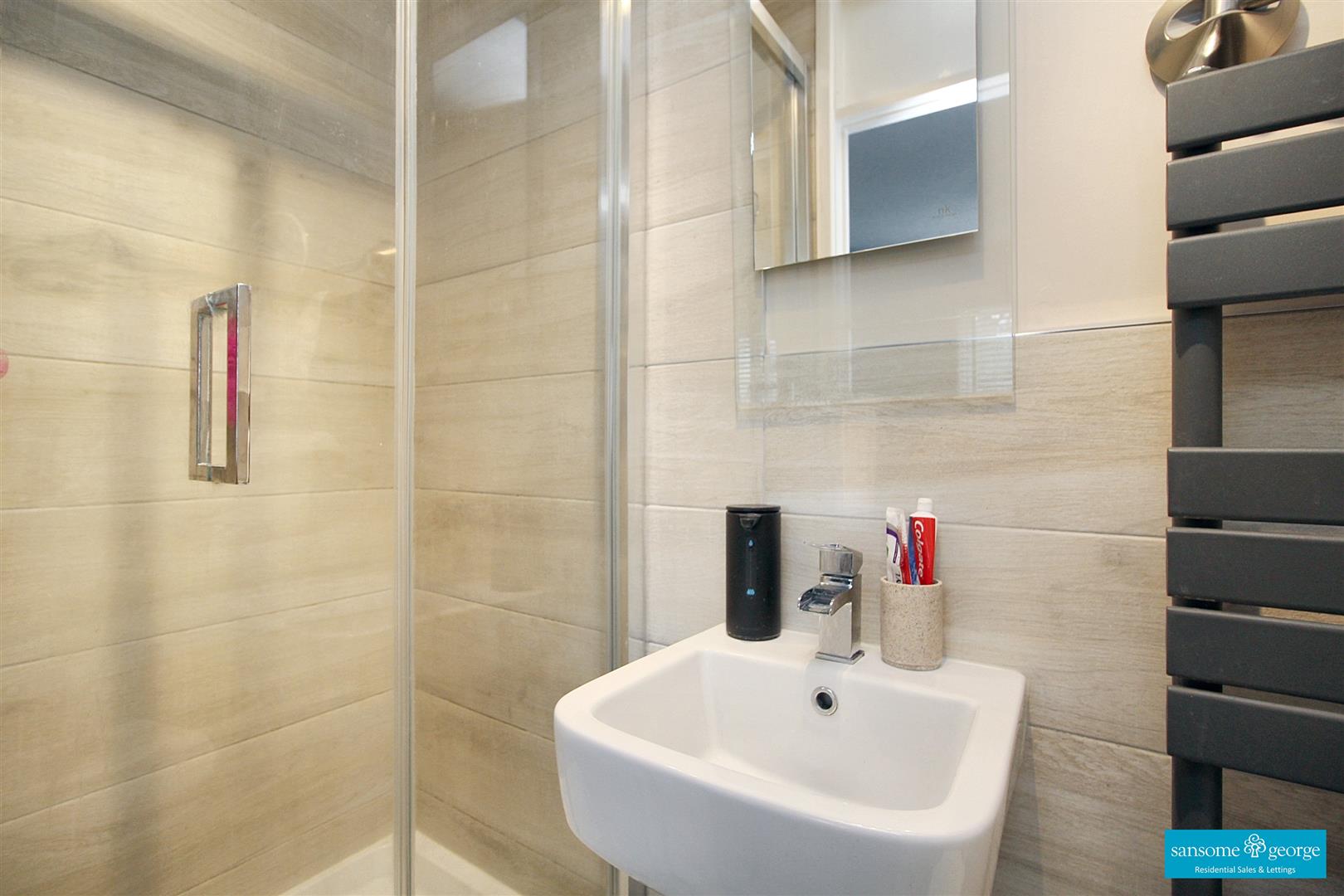 Larissa Close, Tilehurst, Reading